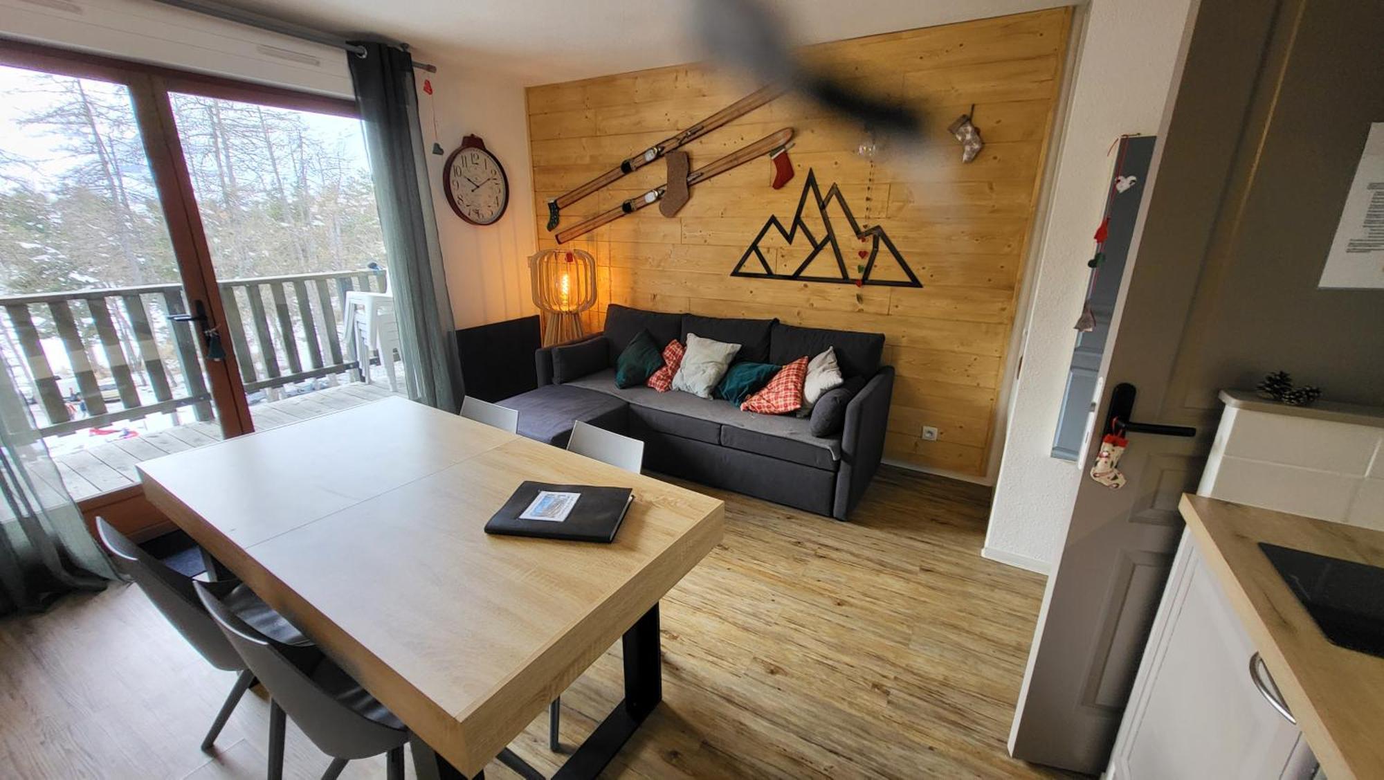 Appartement 4 A 6 Personnes - Chalets D'Aurouze - La Joue Du Loup Saint-Étienne-en-Dévoluy エクステリア 写真